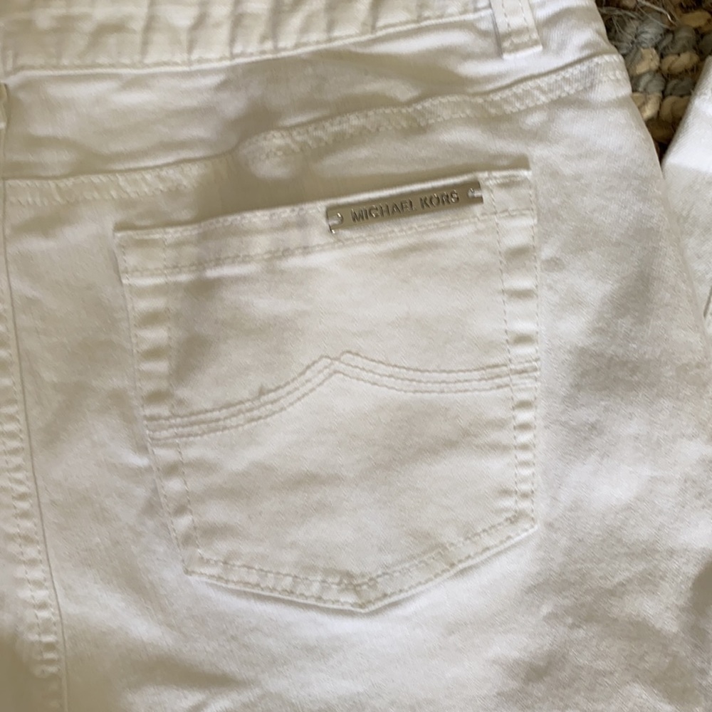 Michael Kors white jean capris - Picture 3 of 3